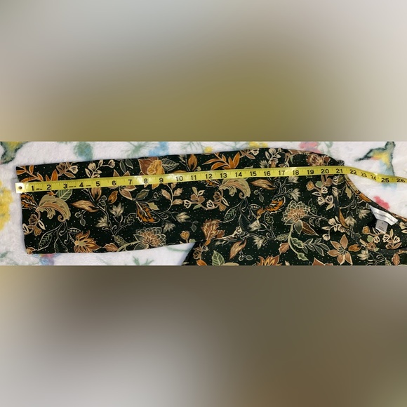 Christopher&Banks 3/4 Length Fall Floral Shirt - Picture 3 of 6